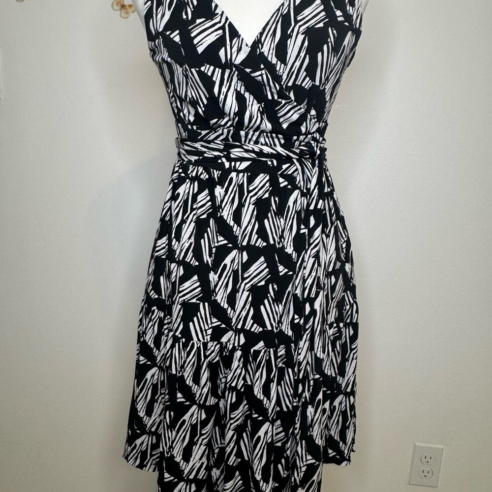 Banana Republic Black and White Asymmetrical Dress